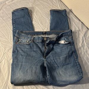 GAP Women's Classic Blue Skinny Jeans